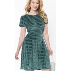 Unique Vintage Teal Blue Velvet Dress M 6-8 NWT Short Sleeve